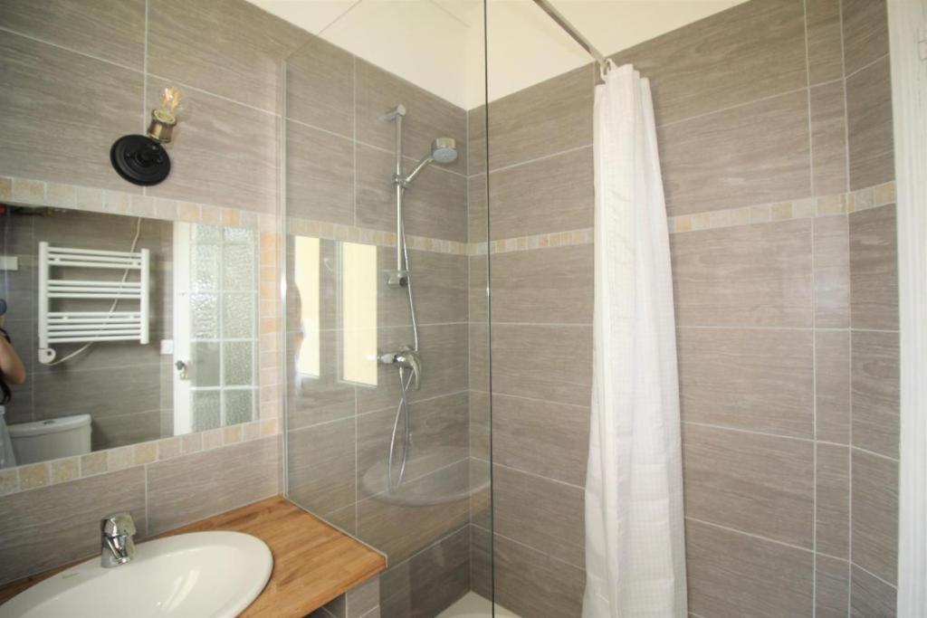 Nice Renting - Notre Dame - Cosy Loft Perfect View On The Roofs Kültér fotó